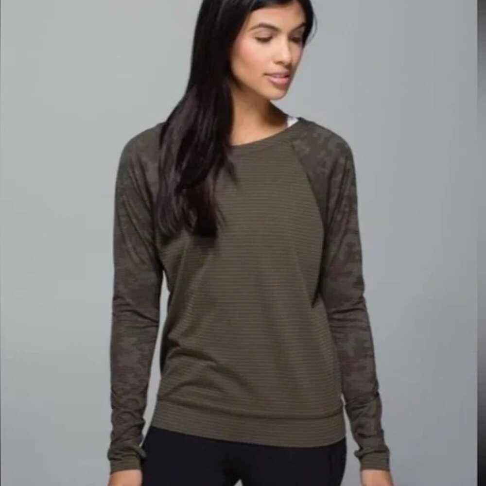 Lululemon Run For Days Long Sleeve Top Size M Deep Camo